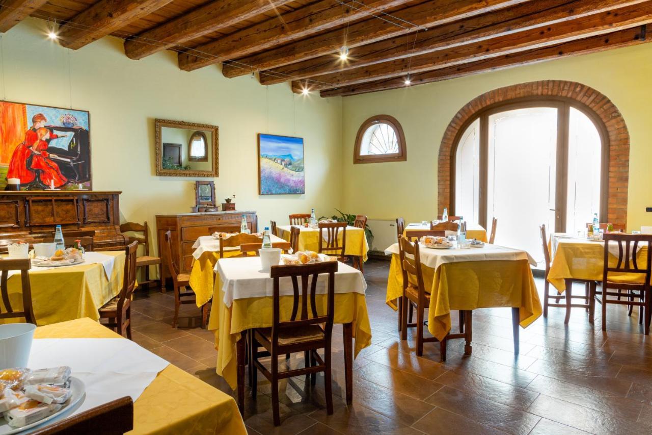 Albergo Ristorante Leon d'Oro Este Exterior foto